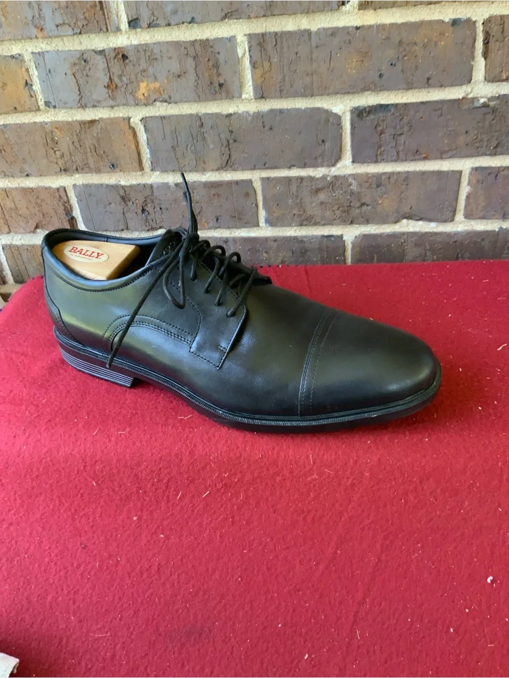 Men's Black Leather Lace-Up Derby Dress Shoes